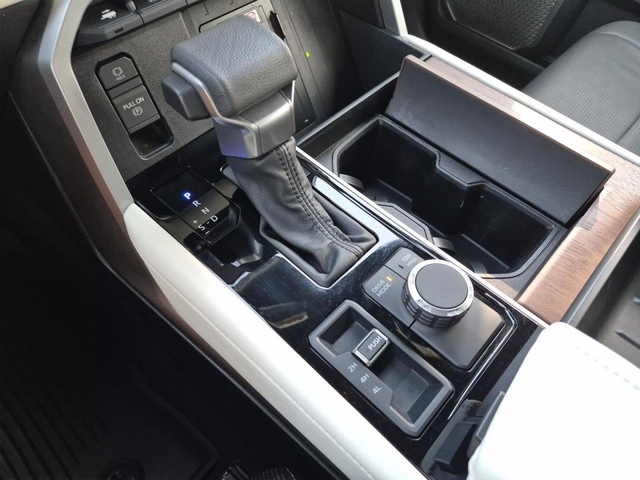 2024 Toyota Sequoia Capstone