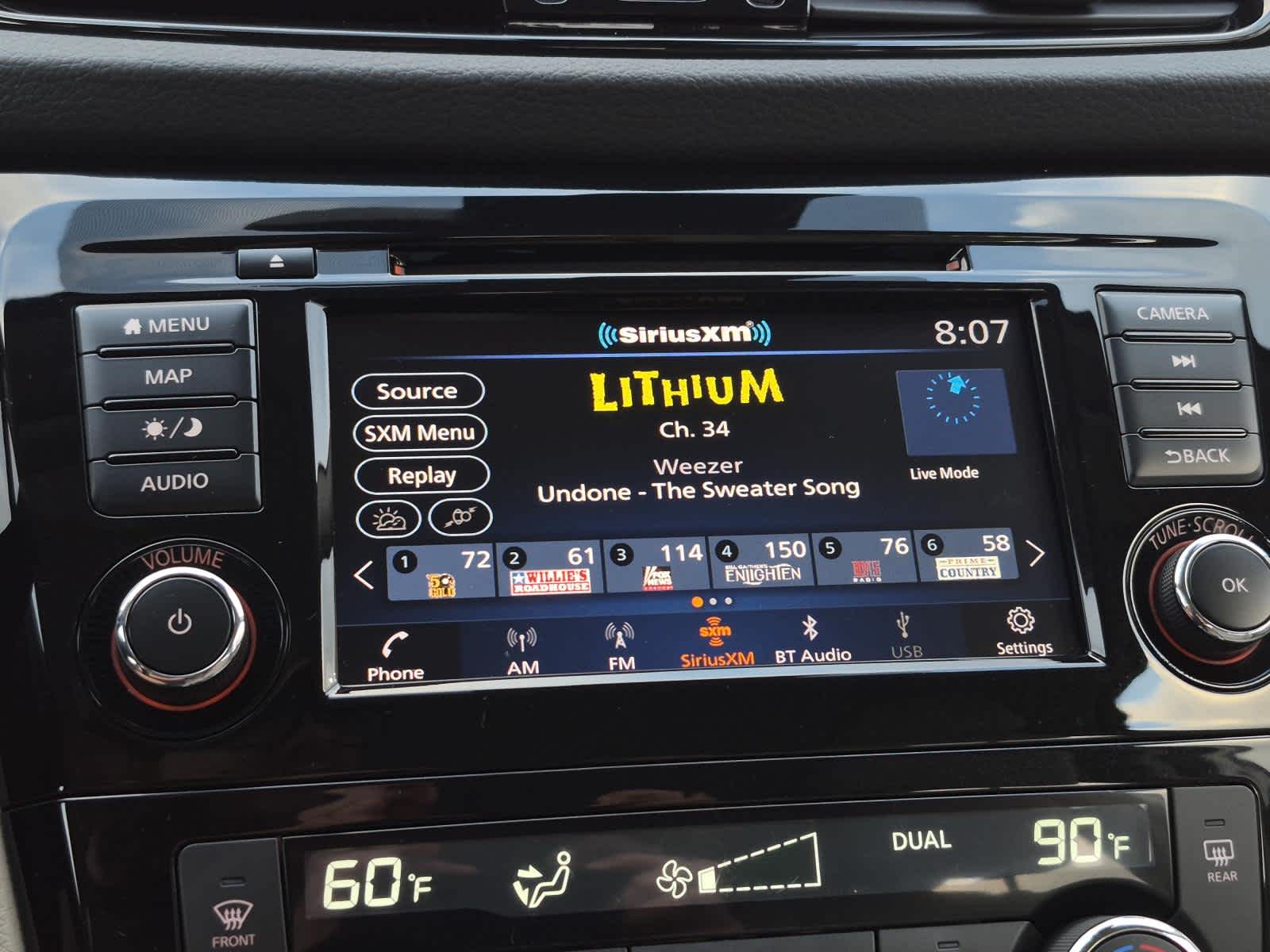 2022 Nissan Rogue Sport SL FWD Xtronic CVT