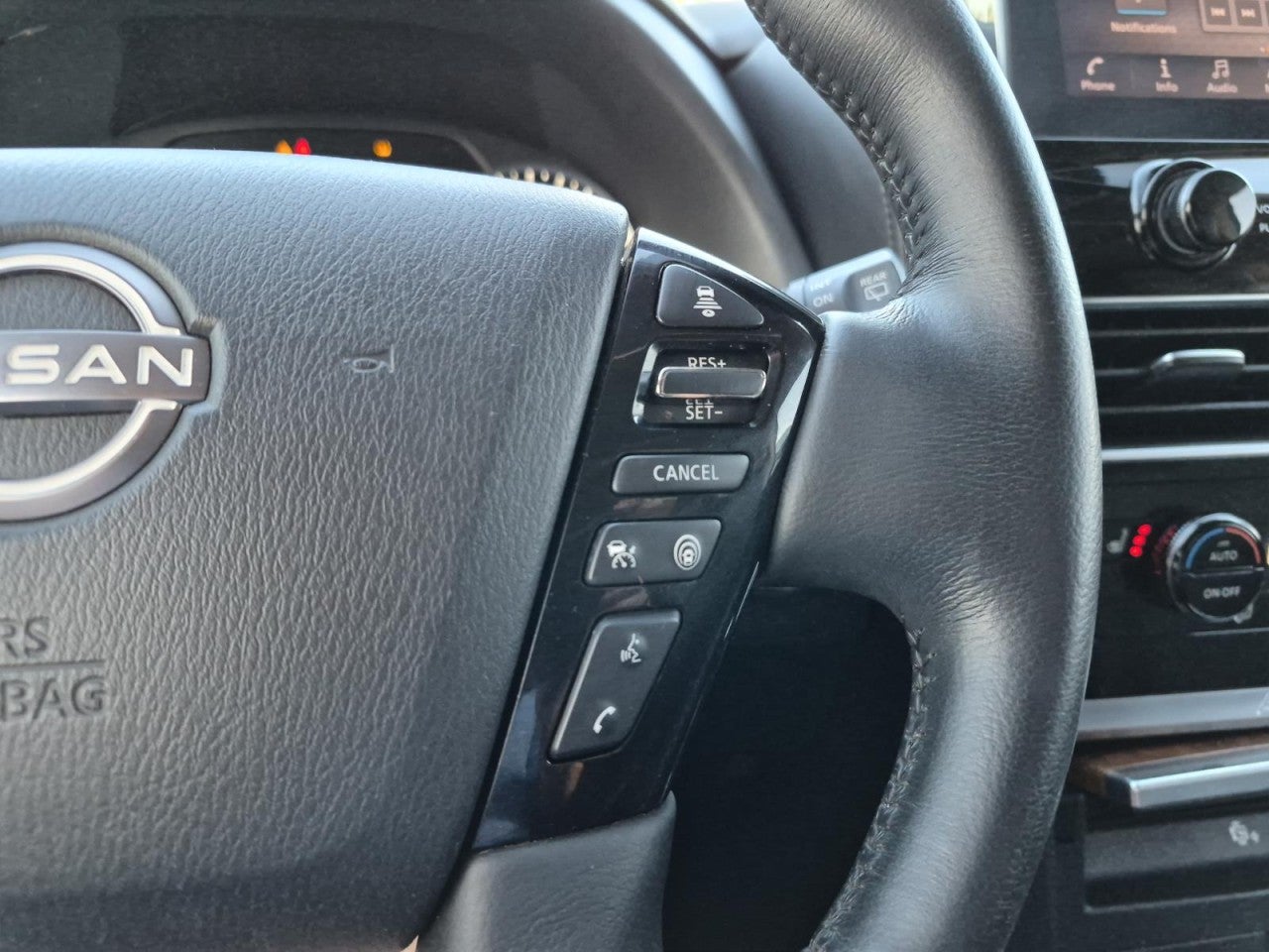 2023 Nissan Armada SL 2WD