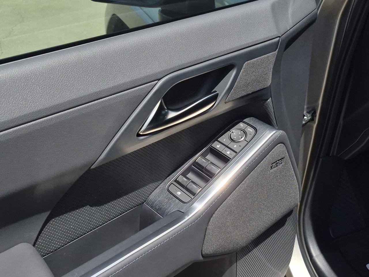 2024 Lexus GX Luxury - Photo 14