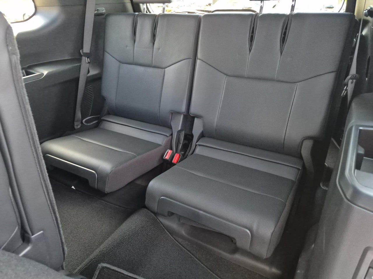 2024 Lexus GX Luxury - Photo 17