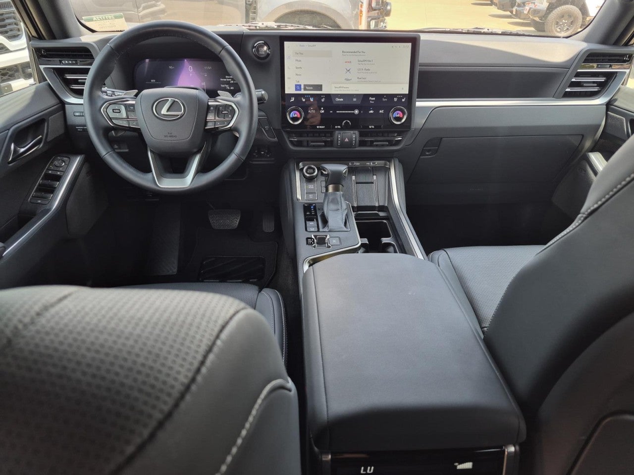 2024 Lexus GX Luxury - Photo 20