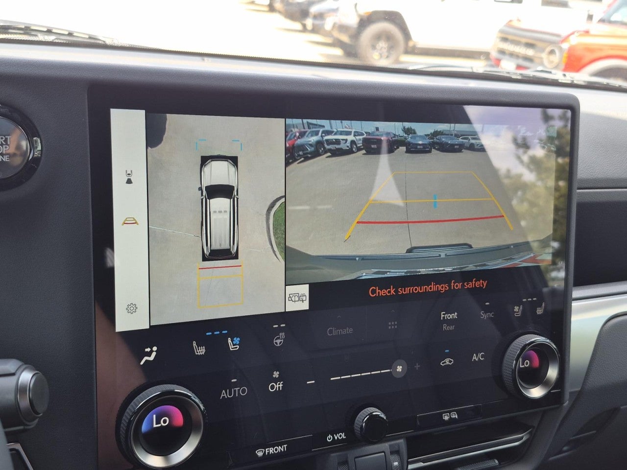 2024 Lexus GX Luxury - Photo 32