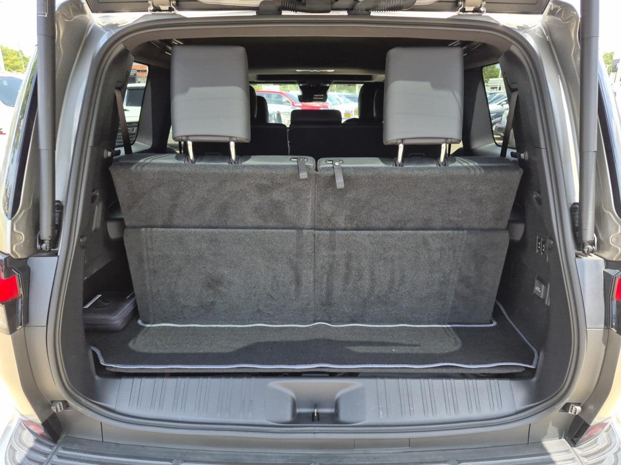 2024 Lexus GX Luxury - Photo 9