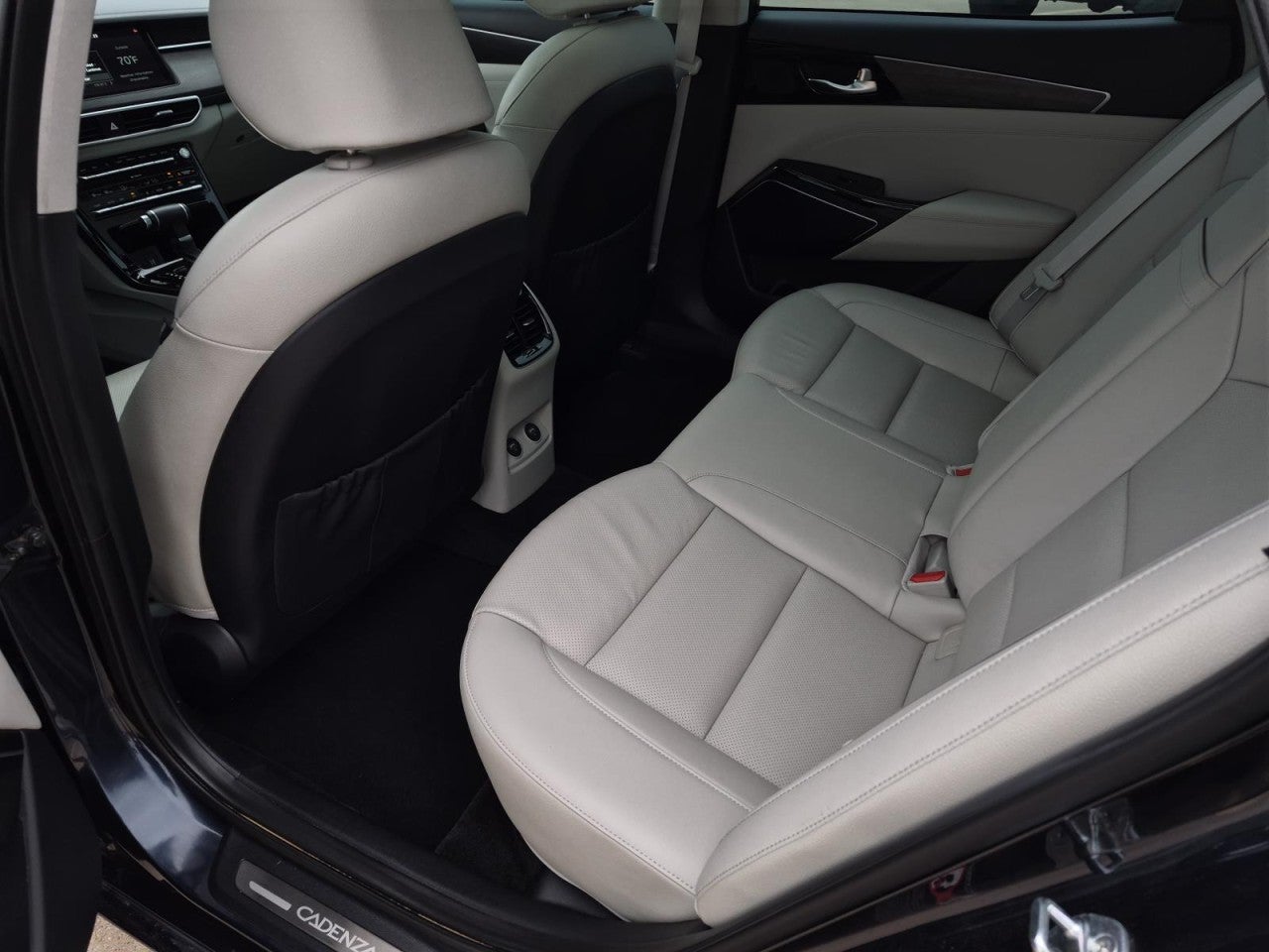 2020 Kia Cadenza Technology