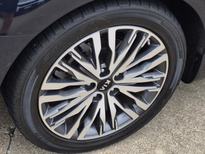 2020 Kia Cadenza Technology
