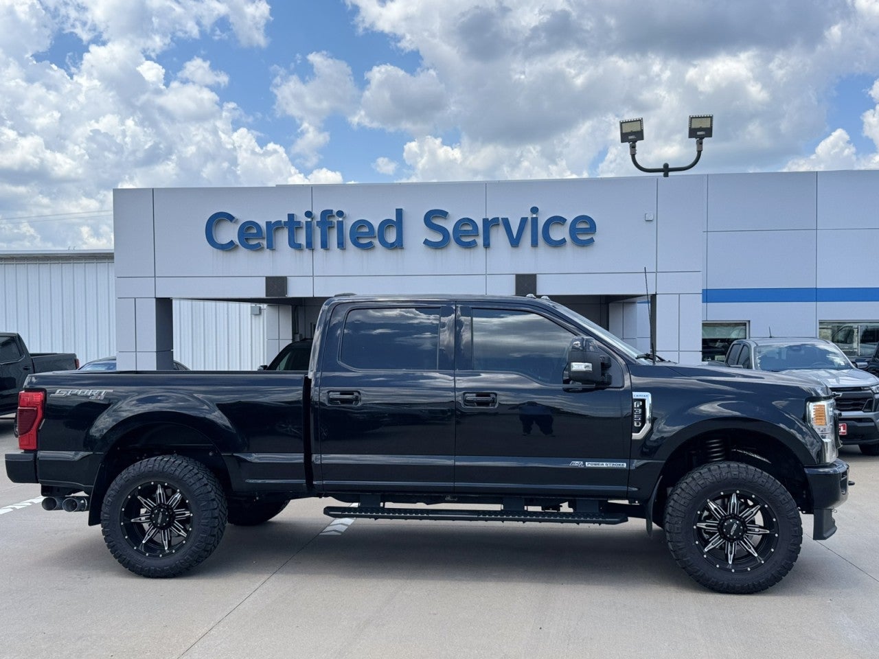 2022 Ford F-350 LARIAT