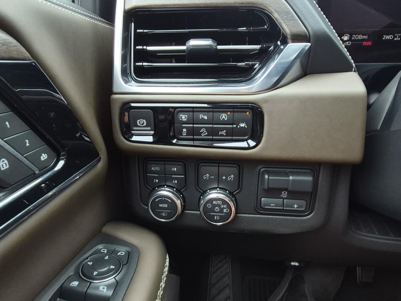 2025 GMC Yukon Denali Ultimate