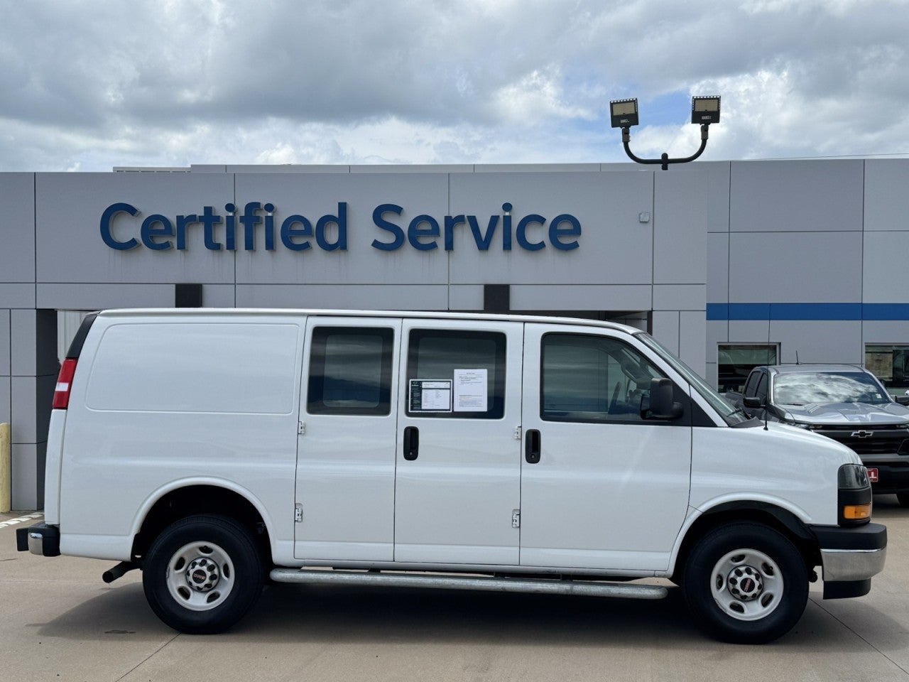 2024 GMC Savana Cargo 2500 Work Van