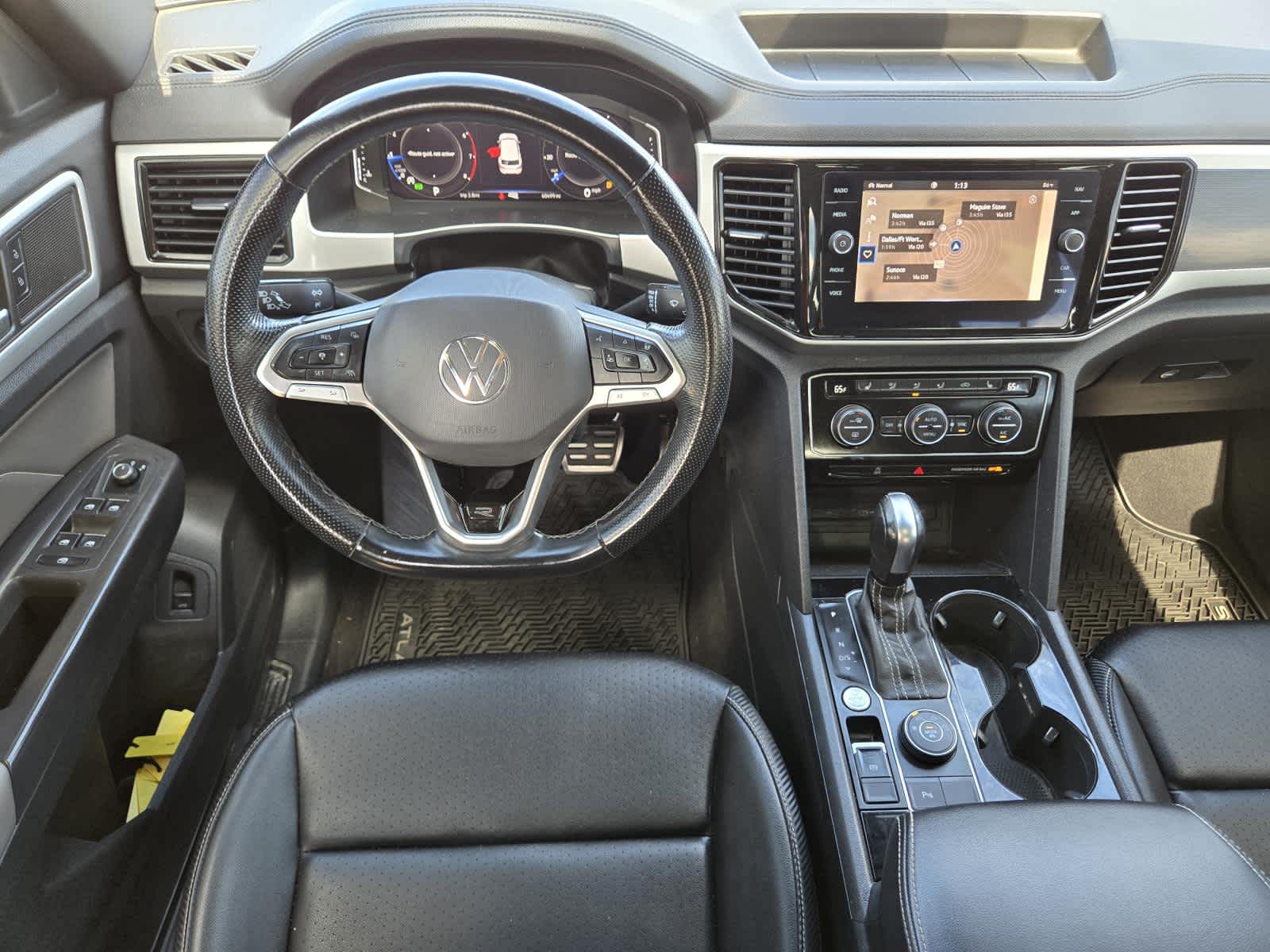 2023 Volkswagen Atlas Cross Sport 2.0T SEL R-Line Black