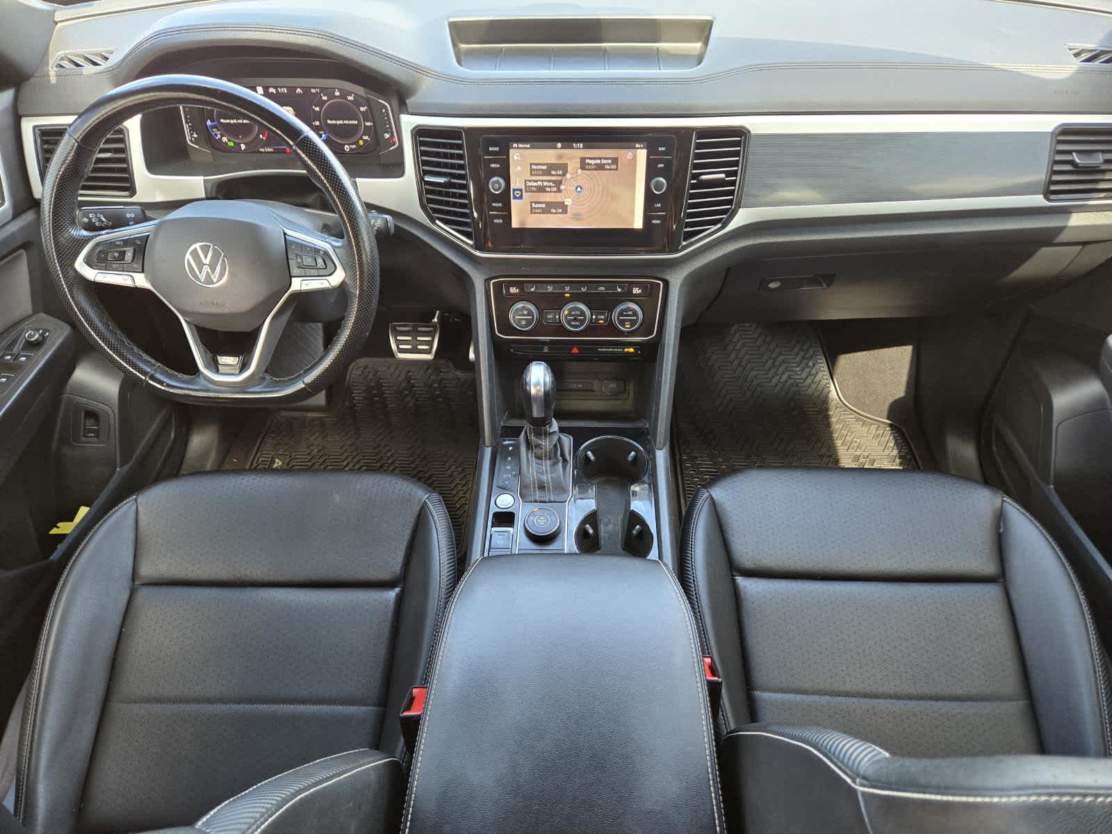 2023 Volkswagen Atlas Cross Sport 2.0T SEL R-Line Black