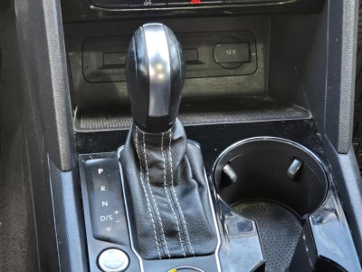 2023 Volkswagen Atlas Cross Sport 2.0T SEL R-Line Black