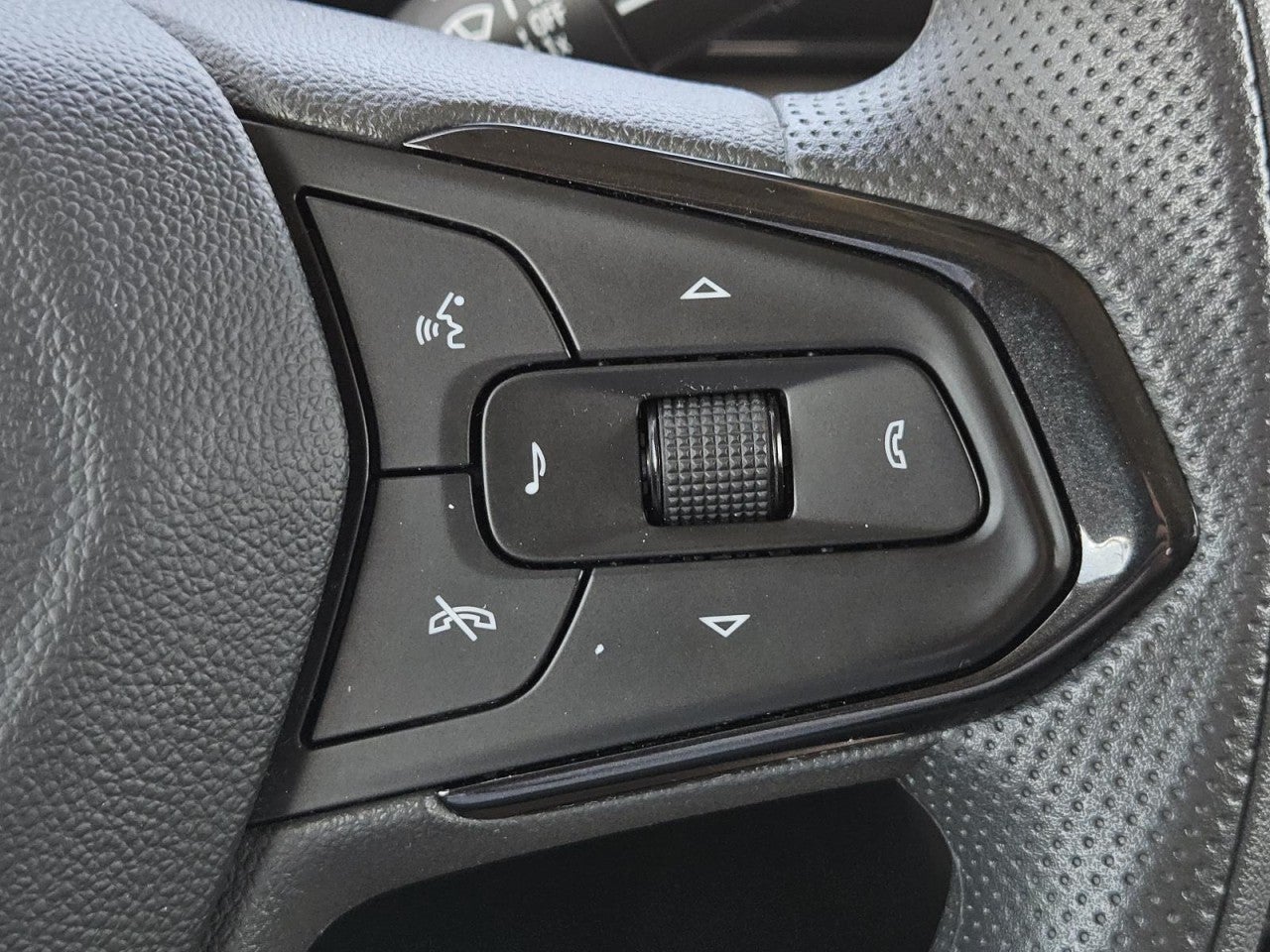 2025 Chevrolet Trailblazer LS