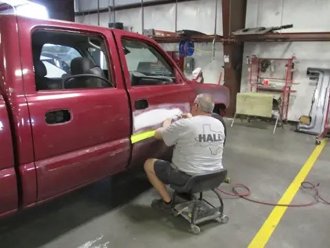 repairing car dents
