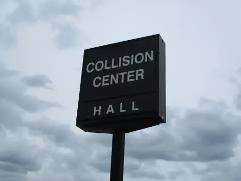 Collision-center-Hall